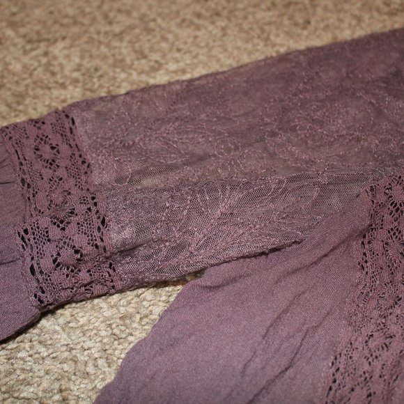 🌈 American Eagle blouse - Picture 5 of 6